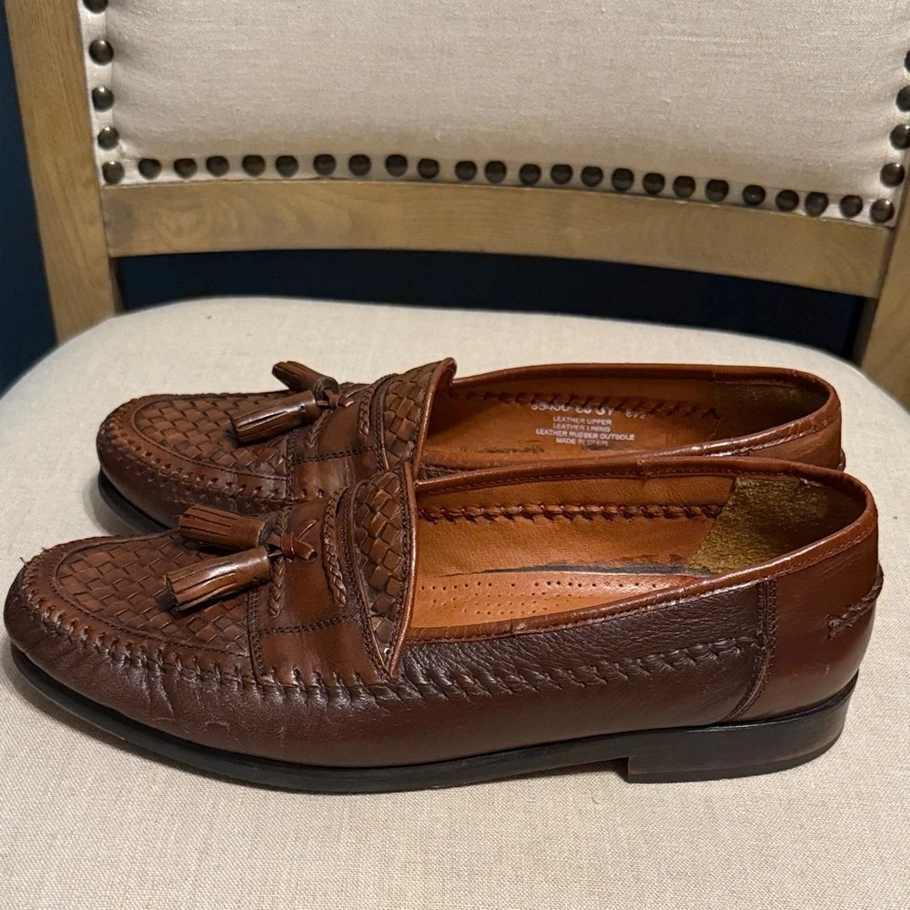 Brass Boot Classic Brown Leather Tassel Loafers, Men’s Size 9.5
